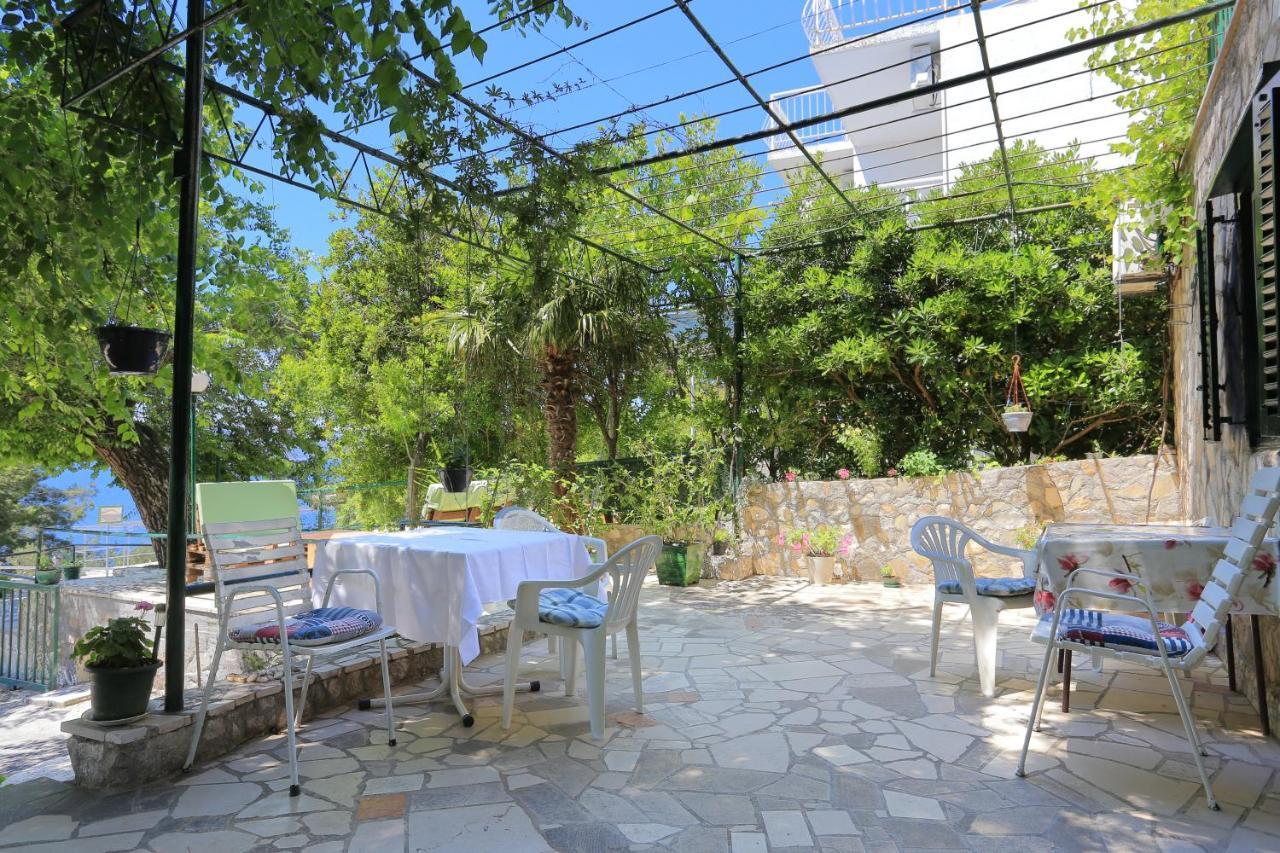 Apartments By The Sea Lokva Rogoznica, Omis - 18638 Exterior photo
